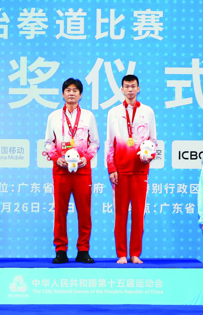 公斤级金牌, div, alt